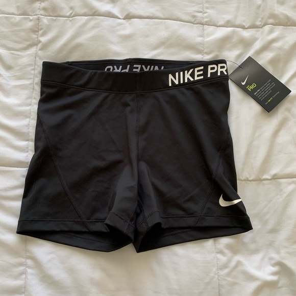 Nike Pants - NWT🏷 NIKE PROS BLACK 🖤